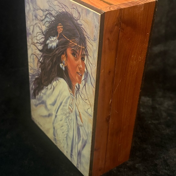 Wood Jewelry Box with Native American Princess Print - Picture 7 of 10